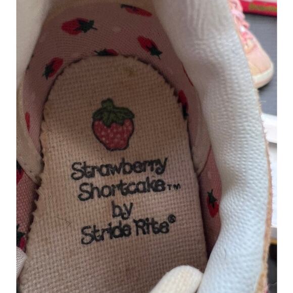 Vtg 80s Strawberry Shortcake Stride Rite Lace Up Sneakers Sz 4 Pink White in Box - Picture 7 of 9